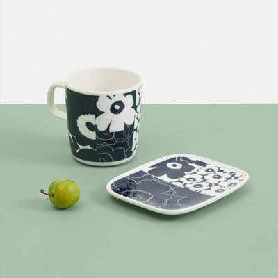 Marimekko Unikko Kollaasi Large Mug & Plate Set white and dark navy